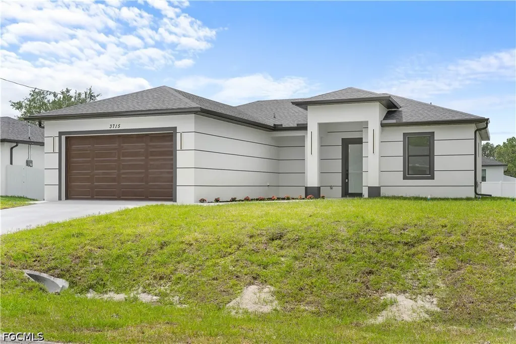 3715 38th Street SW Lehigh Acres FL 33976