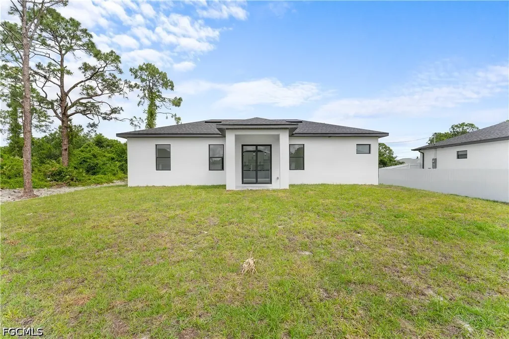 3715 38th Street SW Lehigh Acres FL 33976