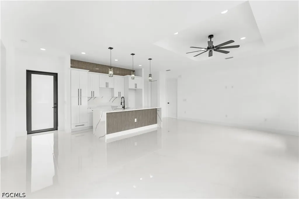 3715 38th Street SW Lehigh Acres FL 33976
