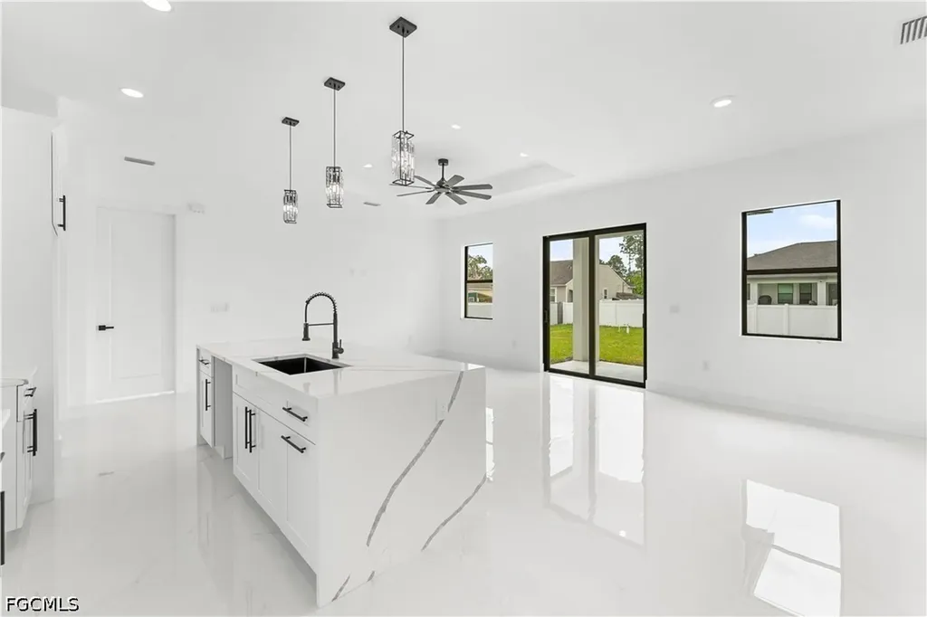 3715 38th Street SW Lehigh Acres FL 33976