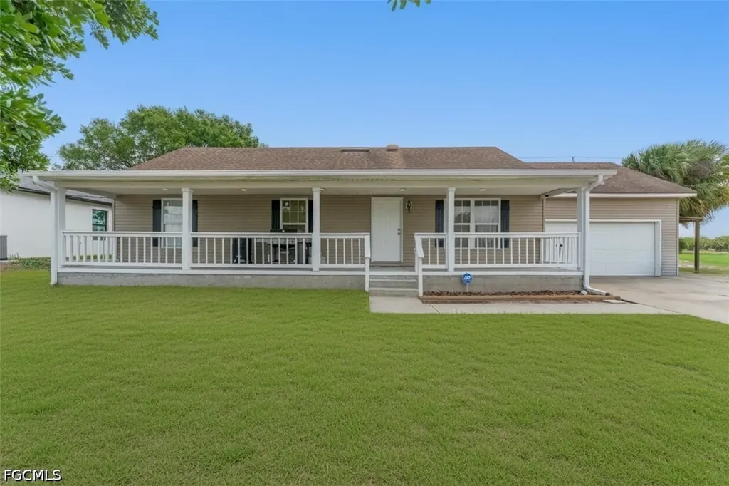 1500 Jay Terrace Labelle FL 33935