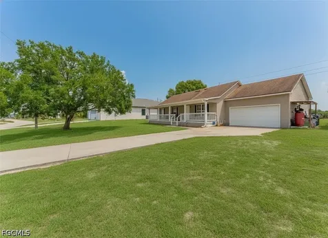 1500 Jay Terrace Labelle FL 33935