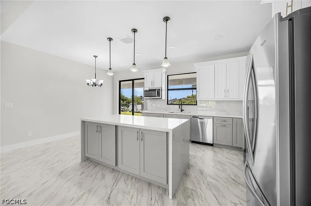 3813 1st Street SW Lehigh Acres FL 33976