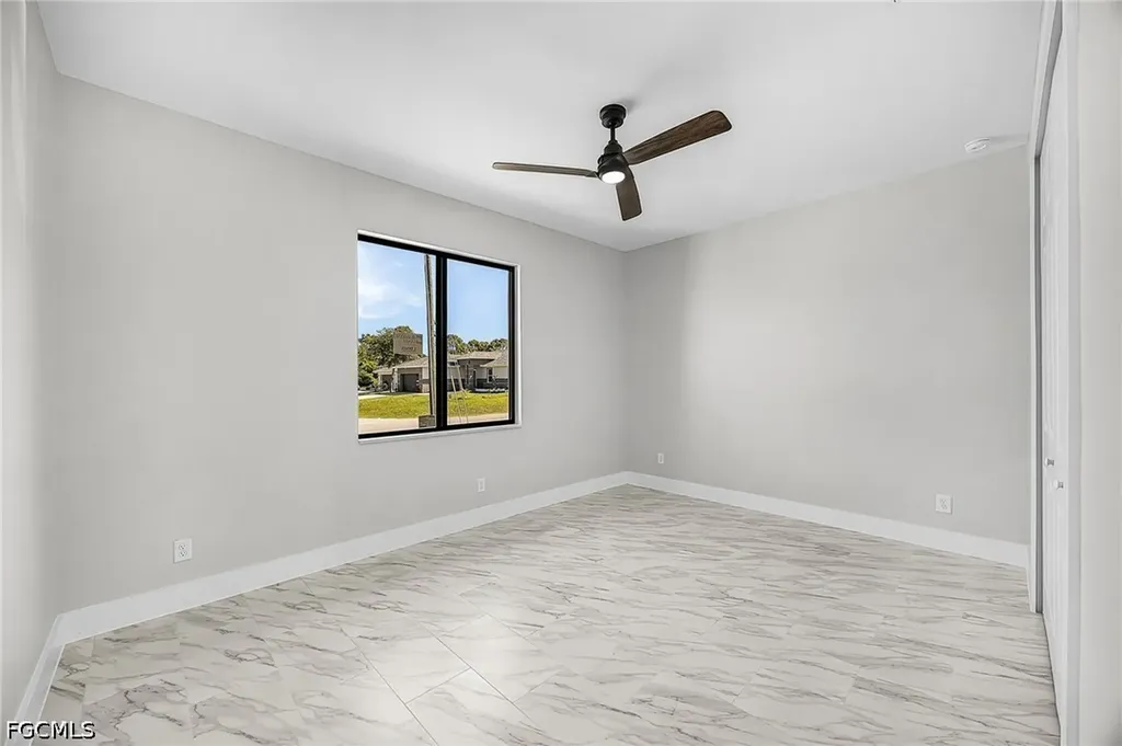 3813 1st Street SW Lehigh Acres FL 33976