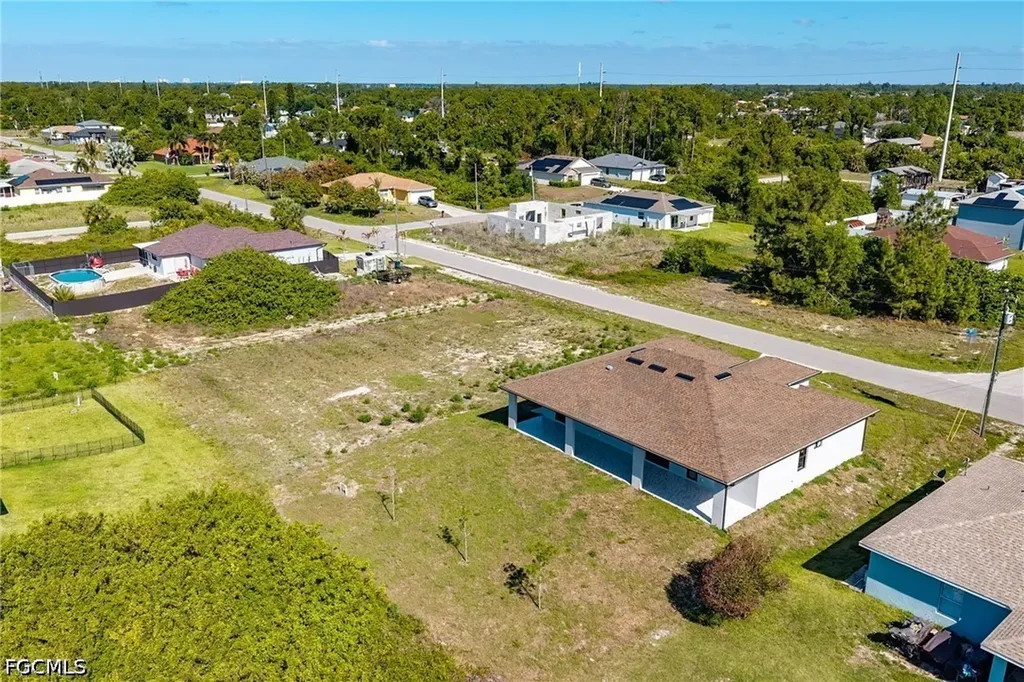 3813 1st Street SW Lehigh Acres FL 33976