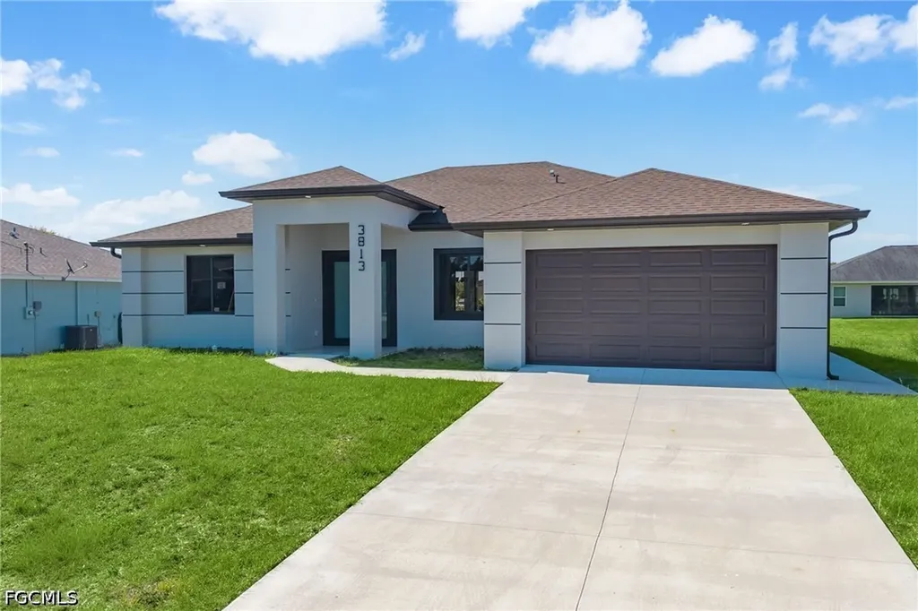 3813 1st Street SW Lehigh Acres FL 33976