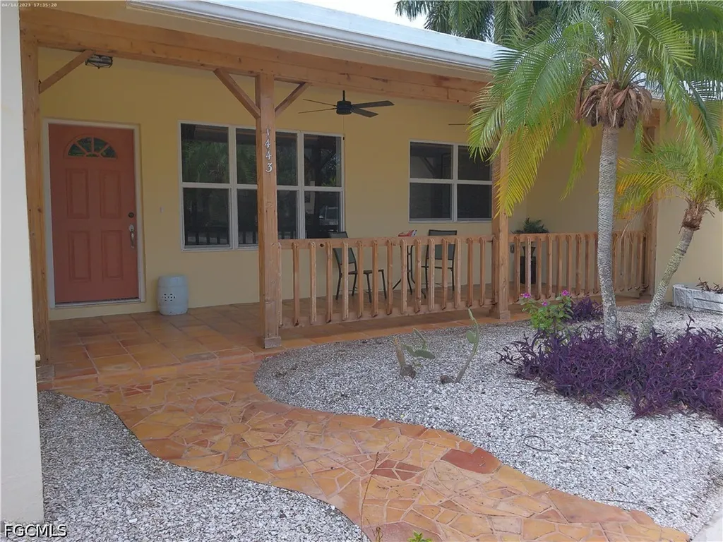 1443 Ricardo Avenue Fort Myers FL 33901