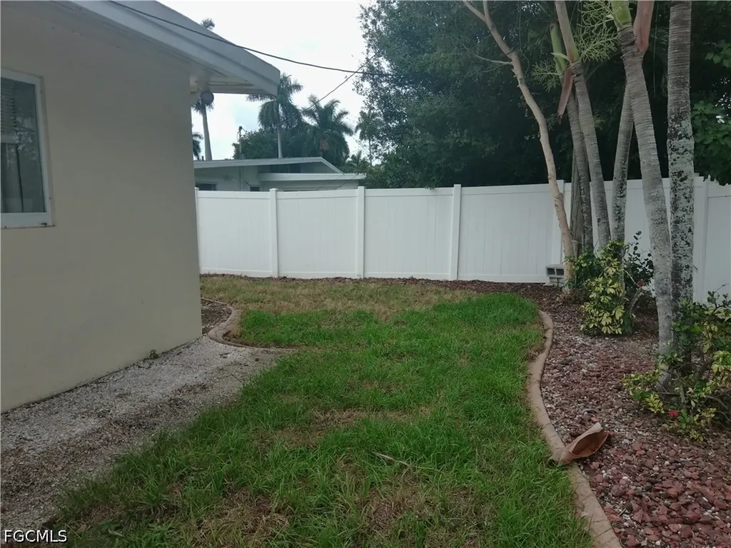 1443 Ricardo Avenue Fort Myers FL 33901