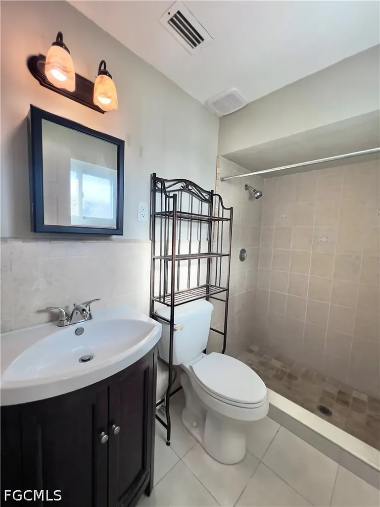 117 SE 45th Terrace Cape Coral FL 33904