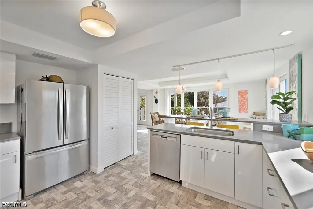 2499 Harbour Lane Sanibel FL 33957