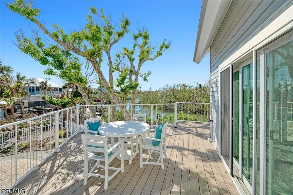 2499 Harbour Lane Sanibel FL 33957