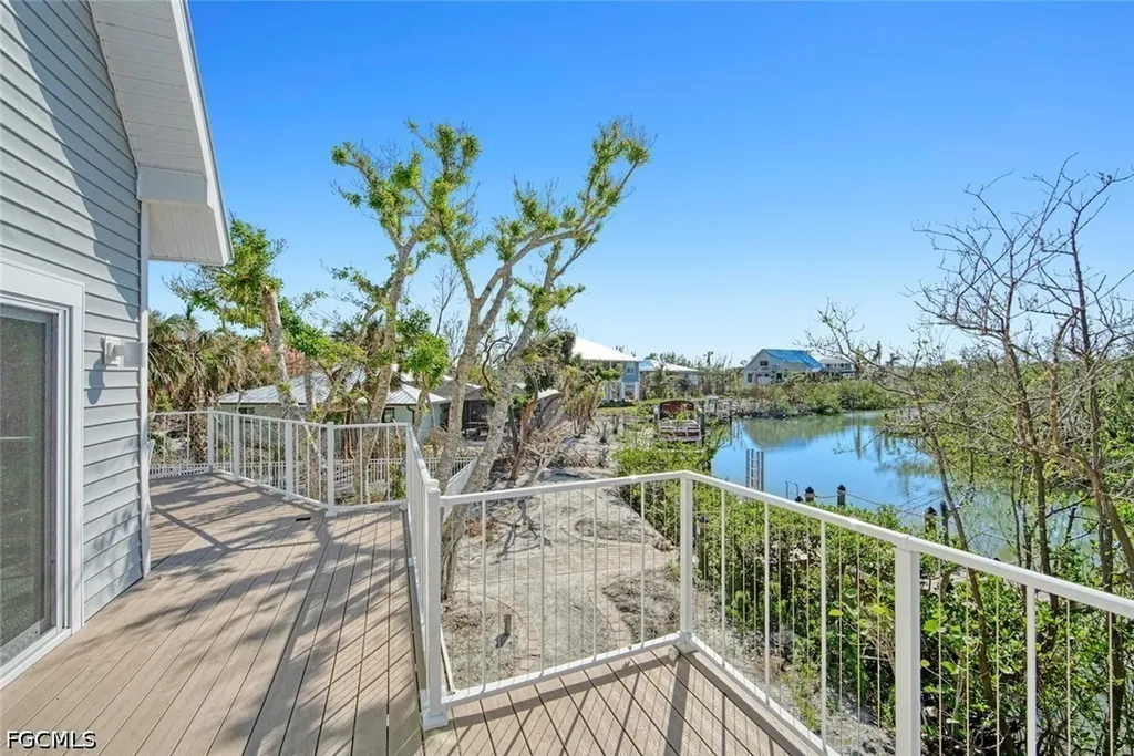 2499 Harbour Lane Sanibel FL 33957