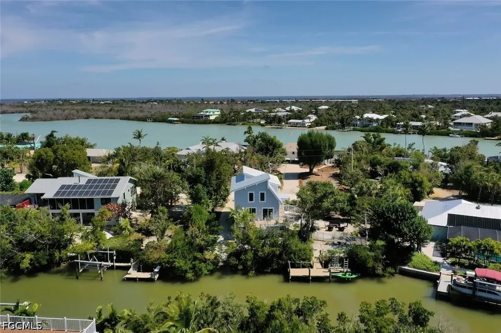 2499 Harbour Lane Sanibel FL 33957