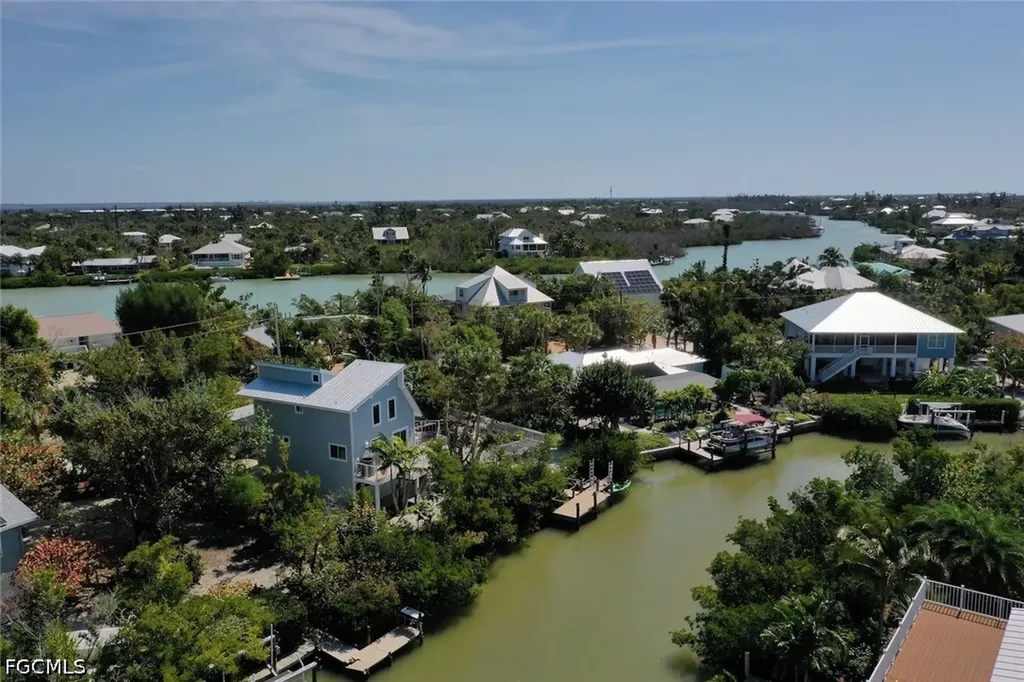 2499 Harbour Lane Sanibel FL 33957