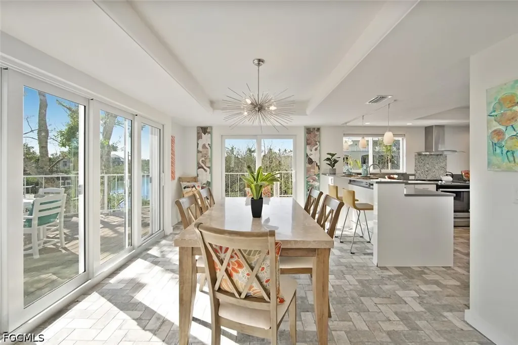 2499 Harbour Lane Sanibel FL 33957