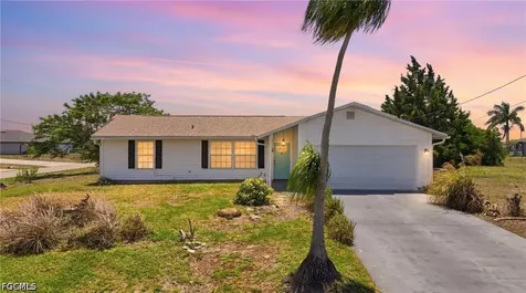 18 NW 26th Terrace Cape Coral FL 33993