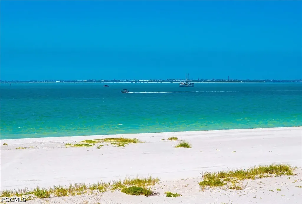 650 & 632 Estero Boulevard Fort Myers Beach FL 33931