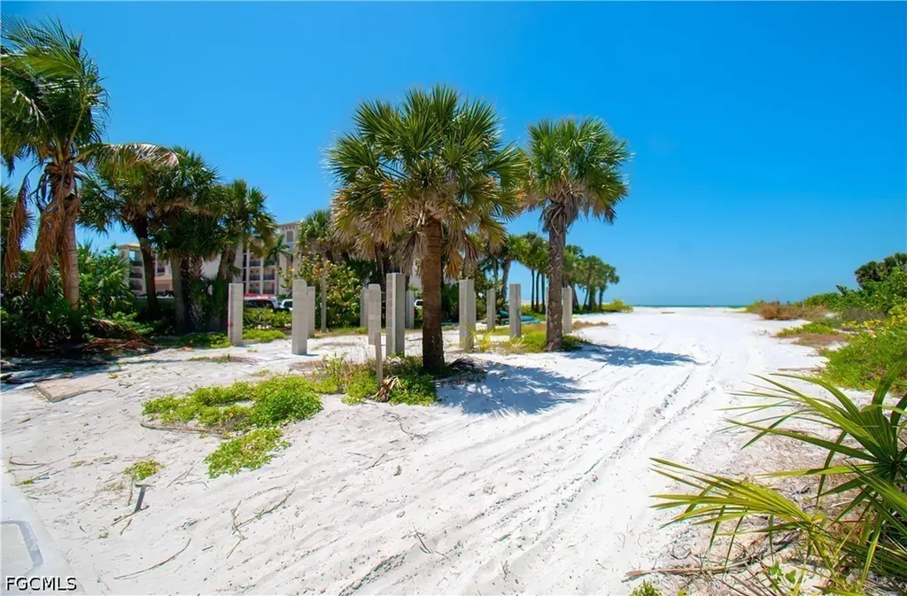 650 & 632 Estero Boulevard Fort Myers Beach FL 33931