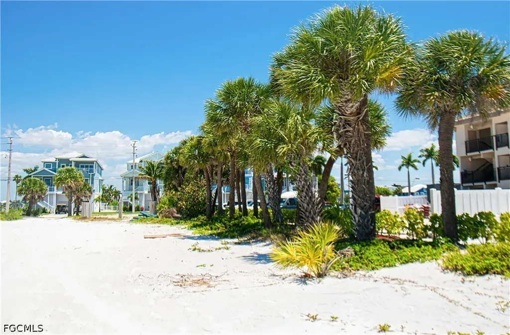 650 & 632 Estero Boulevard Fort Myers Beach FL 33931