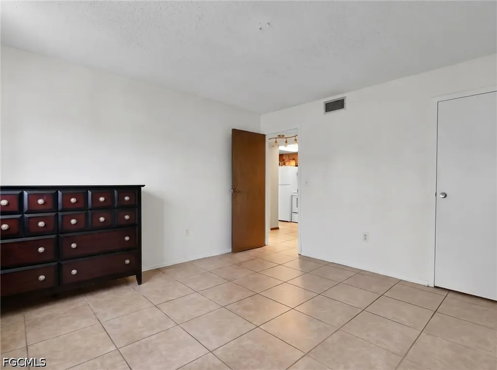 3704 Broadway Fort Myers FL 33901