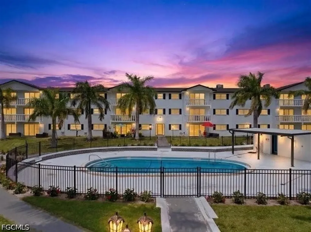 3704 Broadway Fort Myers FL 33901