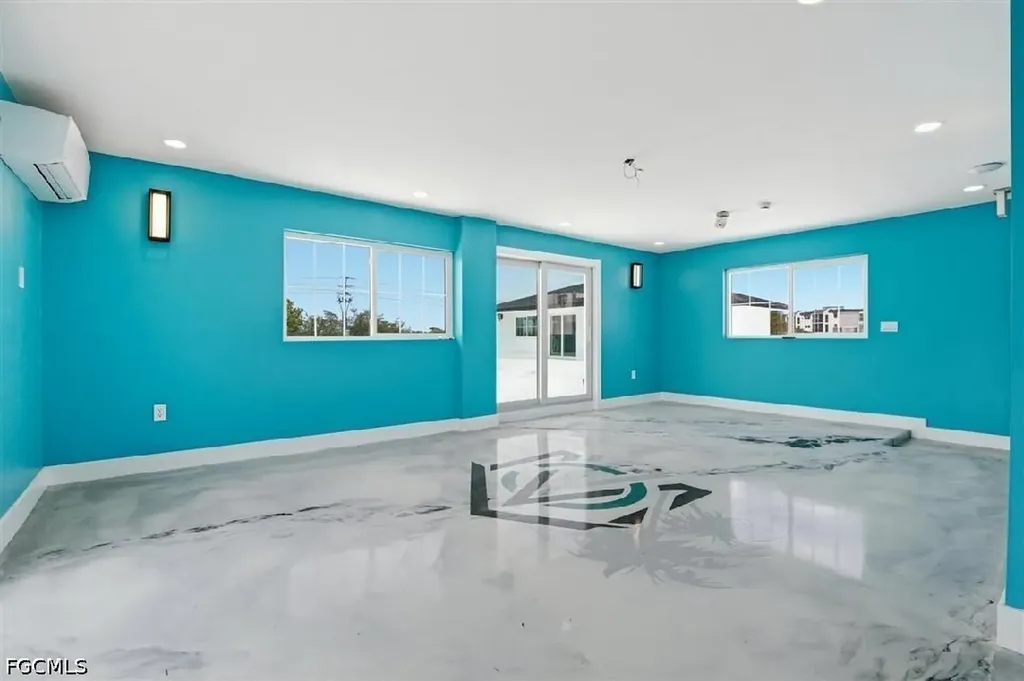 3704 Broadway Fort Myers FL 33901