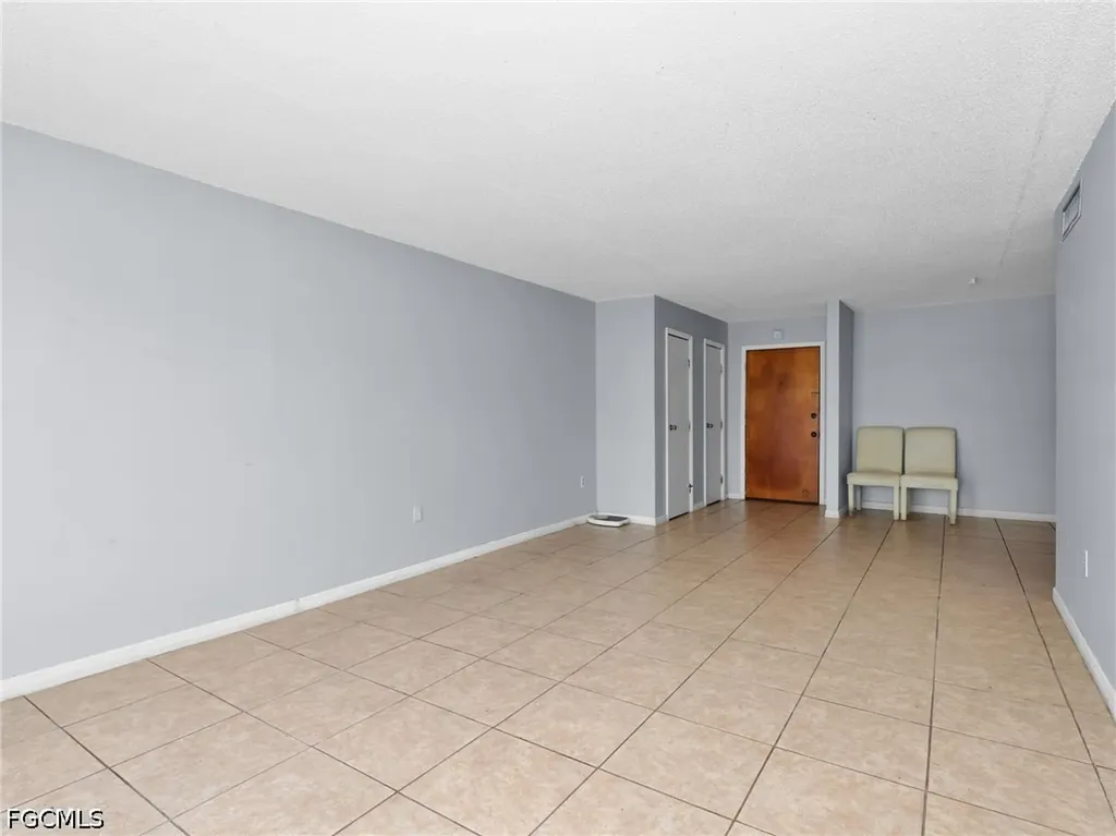 3704 Broadway Fort Myers FL 33901