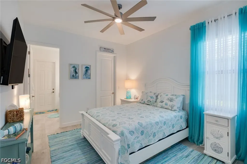 1413 SE 10th Avenue Cape Coral FL 33990