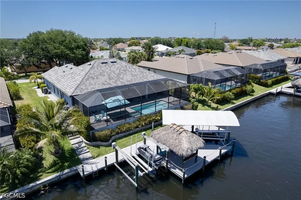1413 SE 10th Avenue Cape Coral FL 33990