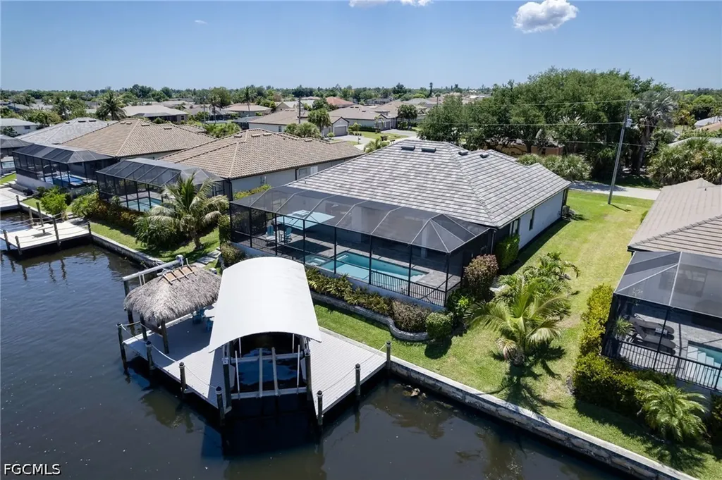 1413 SE 10th Avenue Cape Coral FL 33990