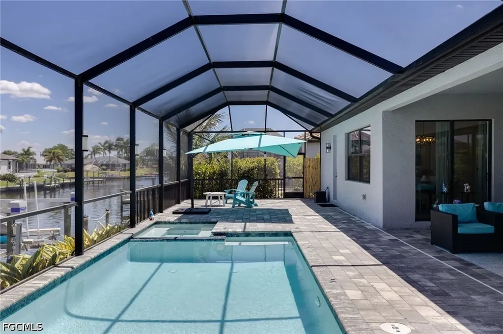 1413 SE 10th Avenue Cape Coral FL 33990