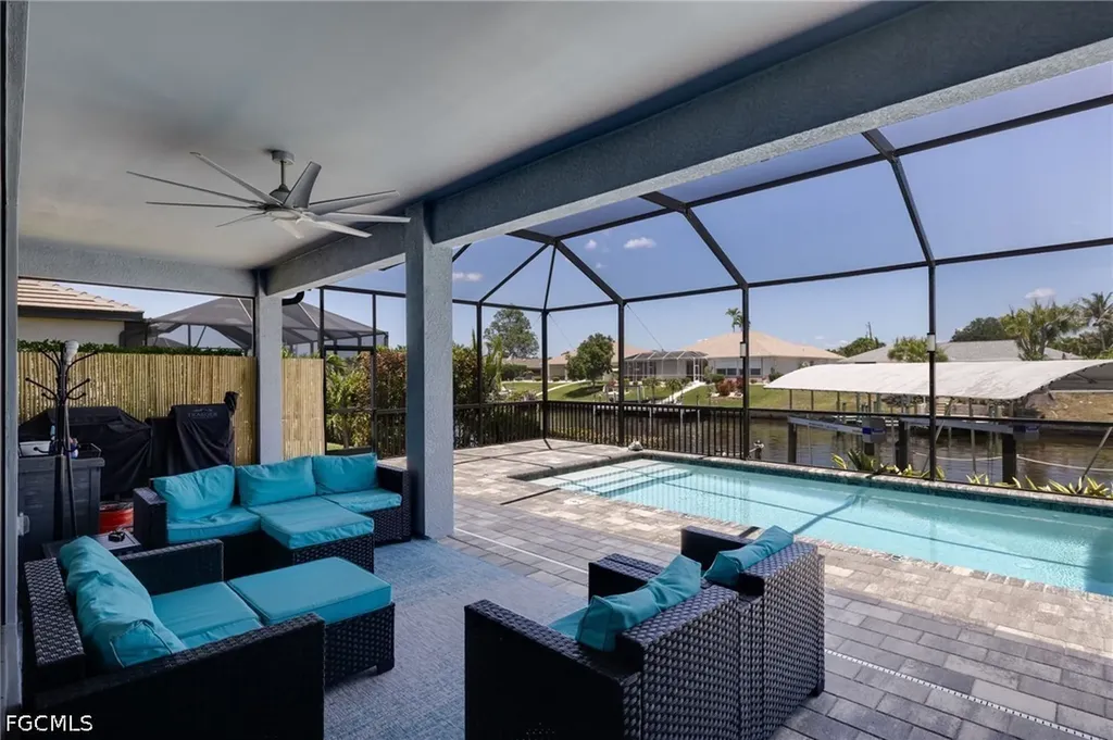 1413 SE 10th Avenue Cape Coral FL 33990