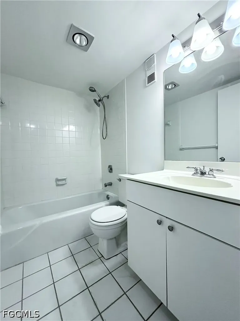 2264 Winkler Avenue Fort Myers FL 33901