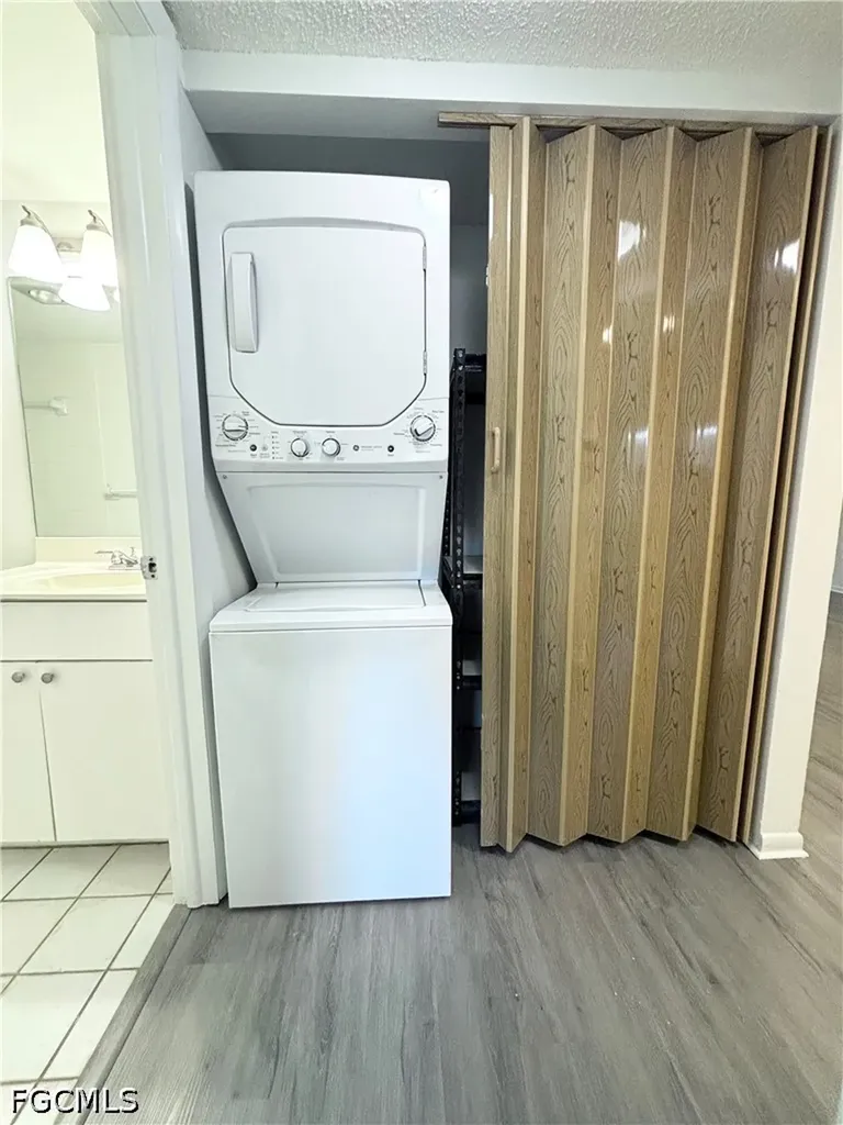 2264 Winkler Avenue Fort Myers FL 33901