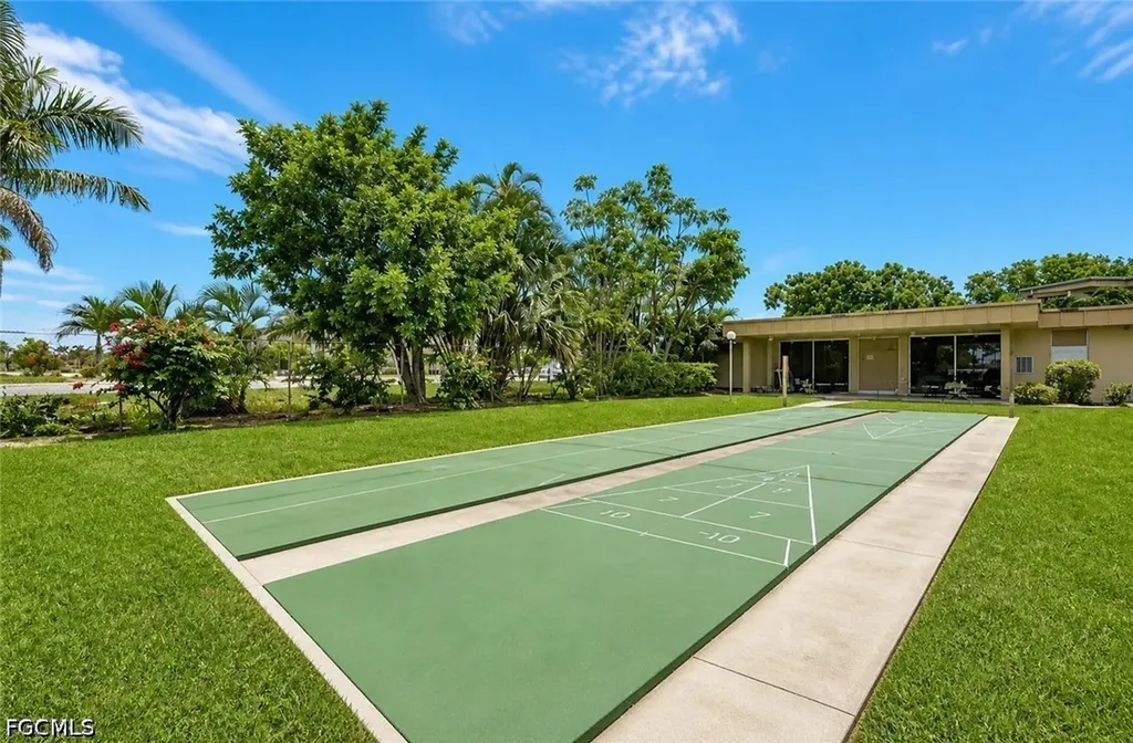 2264 Winkler Avenue Fort Myers FL 33901