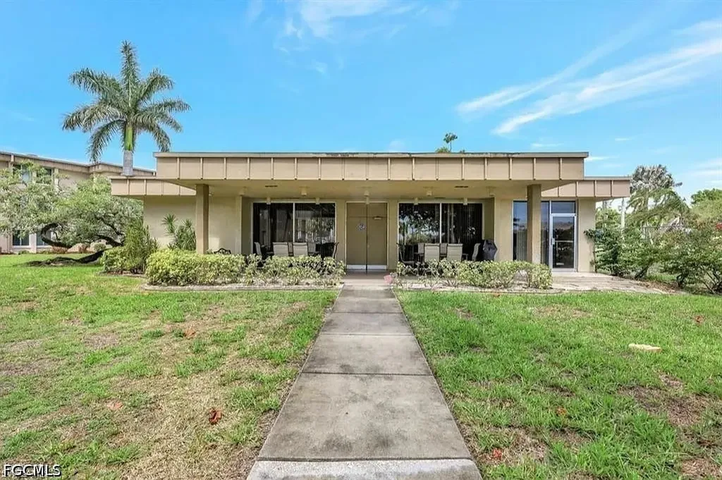 2264 Winkler Avenue Fort Myers FL 33901