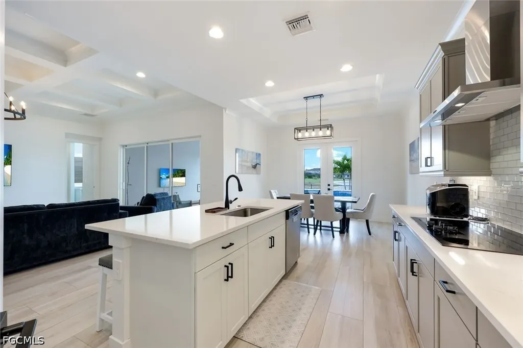 3697 Sapphire Cove Circle Naples FL 34114