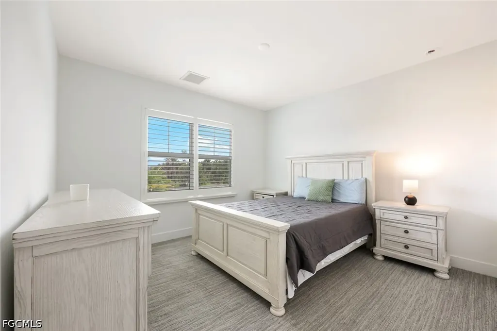 3697 Sapphire Cove Circle Naples FL 34114
