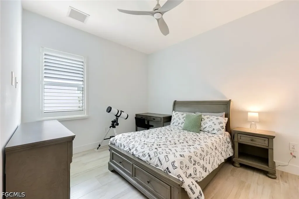 3697 Sapphire Cove Circle Naples FL 34114