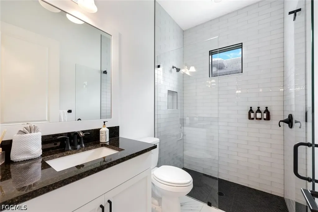 3697 Sapphire Cove Circle Naples FL 34114
