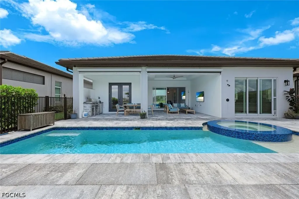 3697 Sapphire Cove Circle Naples FL 34114