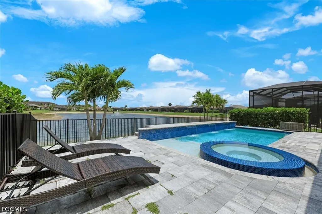 3697 Sapphire Cove Circle Naples FL 34114