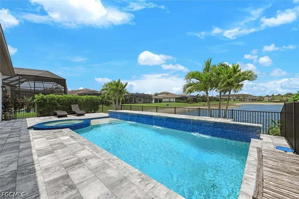 3697 Sapphire Cove Circle Naples FL 34114