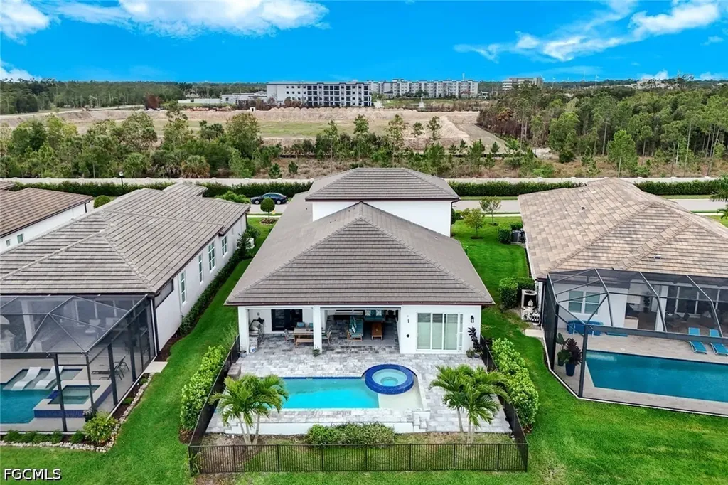 3697 Sapphire Cove Circle Naples FL 34114