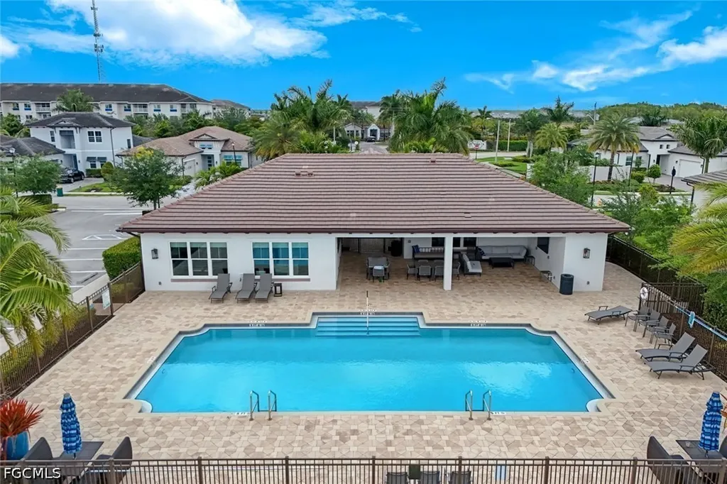 3697 Sapphire Cove Circle Naples FL 34114