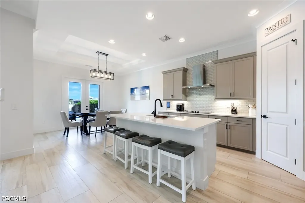 3697 Sapphire Cove Circle Naples FL 34114