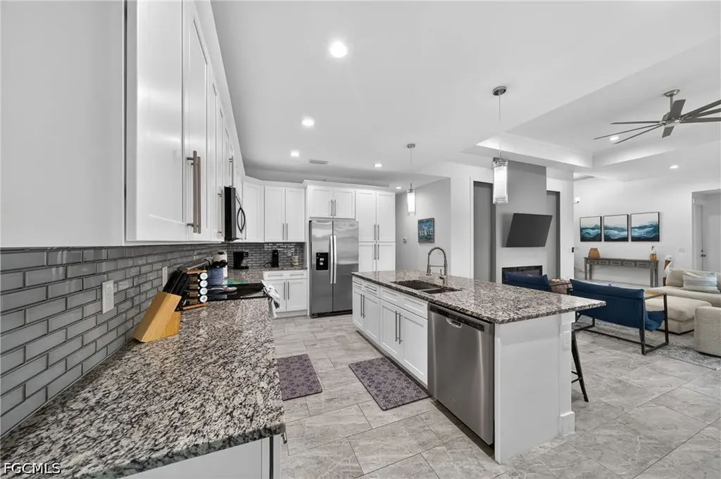 3833 SW 14th Place Cape Coral FL 33914