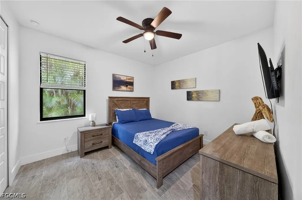 3833 SW 14th Place Cape Coral FL 33914