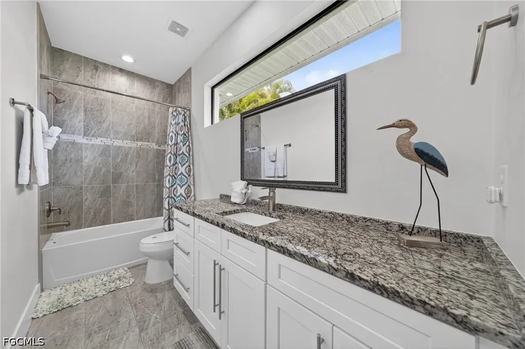 3833 SW 14th Place Cape Coral FL 33914