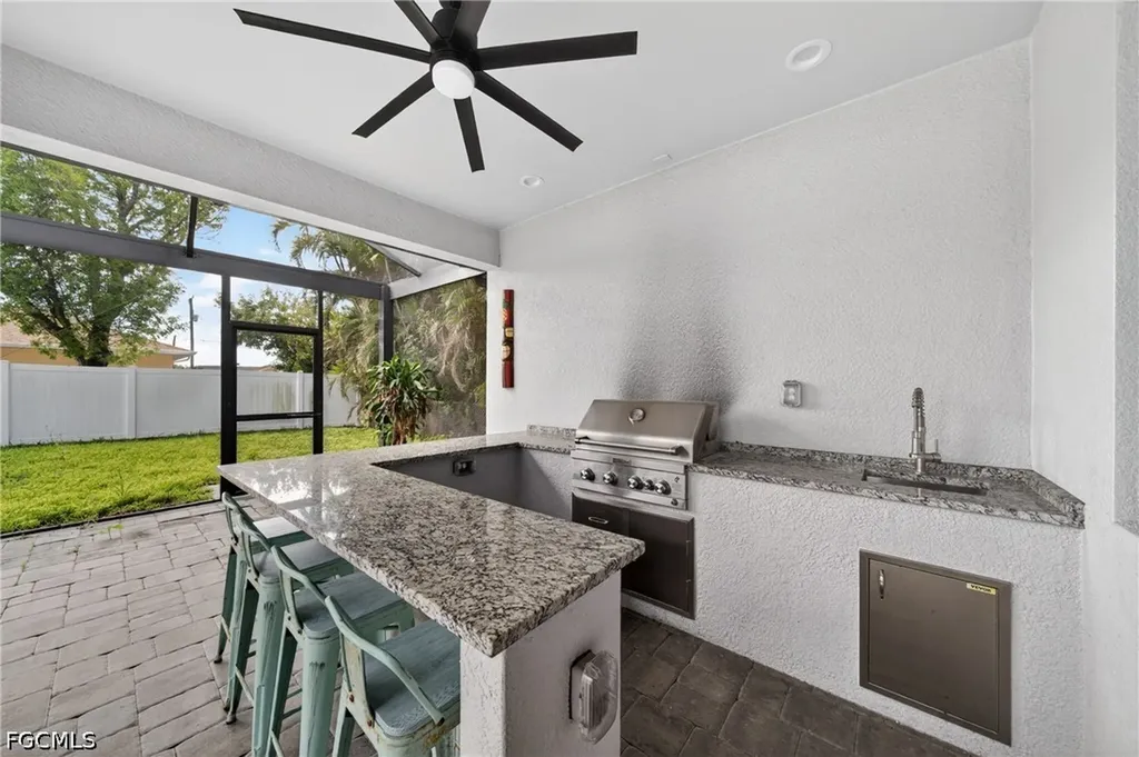 3833 SW 14th Place Cape Coral FL 33914